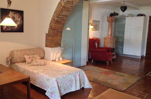 Sassetta House | Old farmhouse with 3 flats in the country in the hills, near the sea, for 2-6 p.
