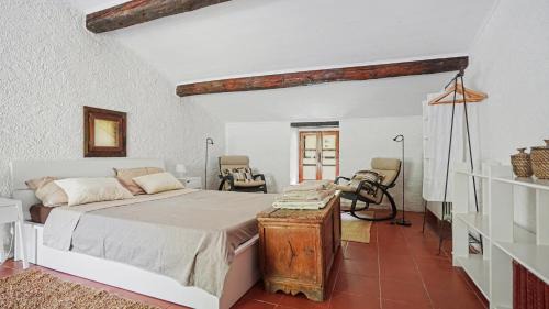 Castel Vittorio House | Old Mill