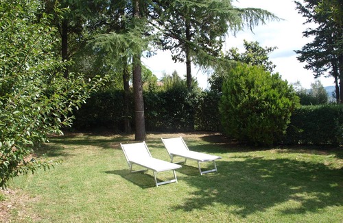 Monteguidi Cottage | on top of the Tuscan Hill