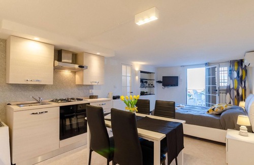 San Massimo House | One-room apartment with terrace hill view