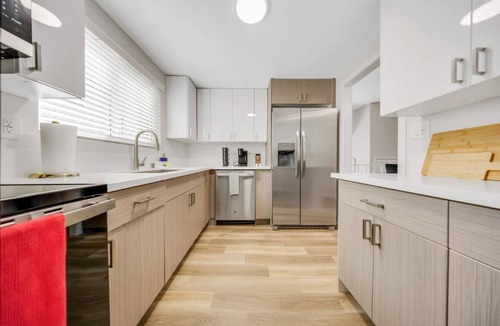 South Redondo Apartment | Oneluxstay 2BR Home Near the Beach
