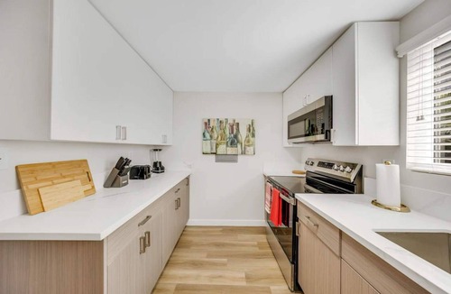 South Redondo Apartment | Oneluxstay 2BR Home Near the Beach