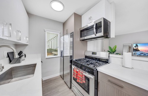 South Redondo Apartment | Oneluxstay Near Redondo Beach