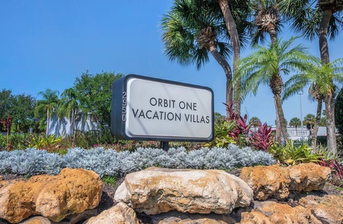 West Kissimmee Condo | Orbit One Vacation Villas by Coolvacay