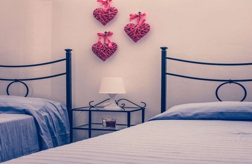 Vitorchiano House | Orchidea apartment