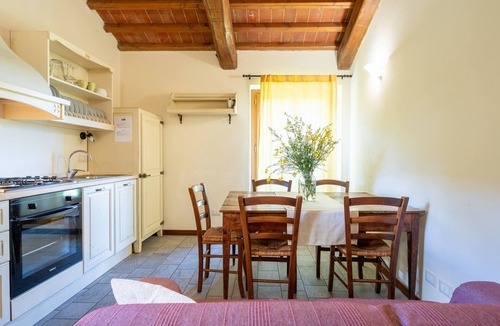 Pieve Santo Stefano Apartment | Paglia e Fieno – Agriturismo with Experiences, Breakfast Included - Le Ceregne Bio
