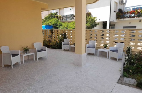 Montesilvano House | PALAZZO FRAC Apartment 50 meters from the sea with sea view terrace