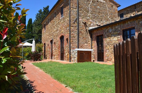 Casalappi House | Panoramic three-room apartment with garden, swimming pool, tennis, in the countryside near the sea and services