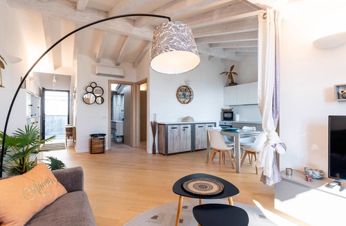 Moglio Apartment | Paradise View by Interhome