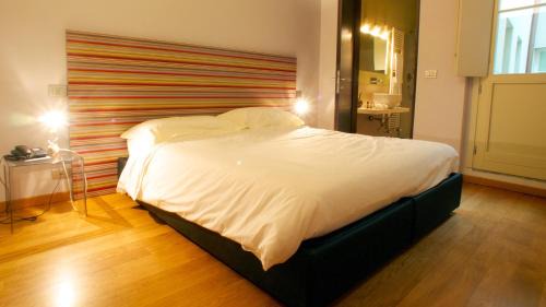 Parma City Centre Apartment | Parizzi Suites&Studio Restaurant