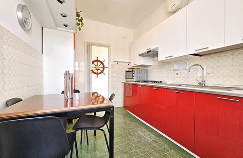 Rapallo Apartment | [Parking,WiFi, Netflix] Sunny Sea View Haven