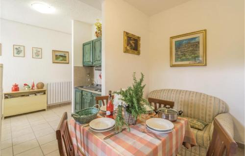 Collesanto Apartment | Paucca 2