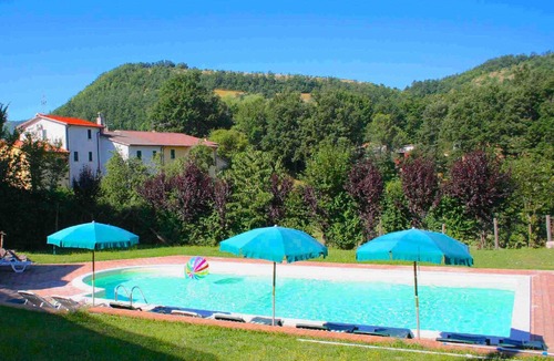Sellano House | Peaceful Holiday Home in Sellano with private pool and garden