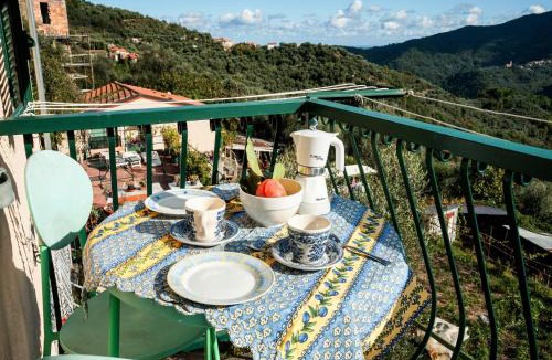 Caio House | Peaceful Ligurian Hill Stay