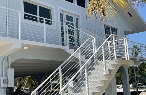 Summerland Key House | PEACEFUL PARADISE DEEP WATER CANAL! MINUTES TO OCEAN Fishing and Lobster season