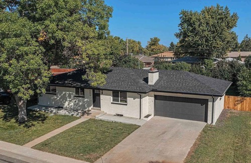 Littleton House | Peak State | Hot Tub, Sauna & Arcade