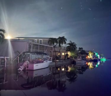 Cudjoe Key House | Pelican's Roost, Waterfront comfort at Venture Out