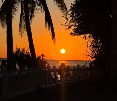 Cudjoe Key House | Pelican's Roost, Waterfront comfort at Venture Out