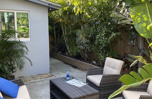 Midtown House | Perfect 2 BR Escape Near Smathers Beach w Bikes, fishing poles & Beach Chairs!