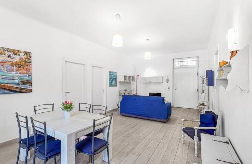 Albissola Marina Apartment | Perla Marina - Free Parking AC WiFi