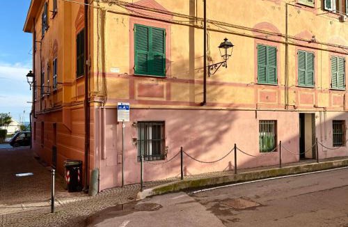 Albissola Marina Apartment | Perla Marina - Free Parking AC WiFi