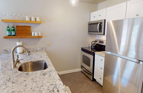 Mountain House Condo | Pet Friendly End Unit! On River Trail! Walk to Festivals, Shops, Dining