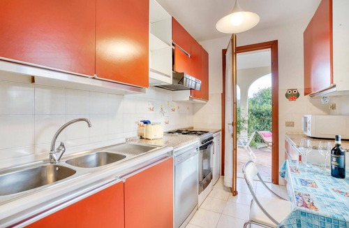 San Vincenzo House | Pet friendly home in San Vincenzo -LI- with house sea view