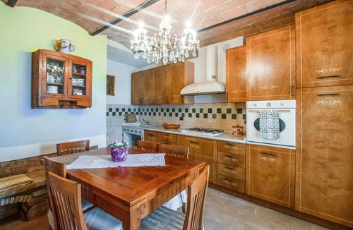 Mazzolla House | Pet friendly home in Mazzolla