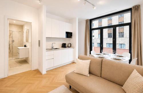 Genoa Historical Centre Apartment | Piazza Dante Luxury Suite - Design & View of the Center
