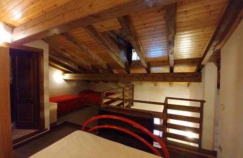 Fiumalbo Apartment | piazza Iolanda