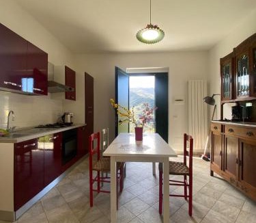 Leivi Apartment | Piccola Casa Liguria Un'oasi al sole