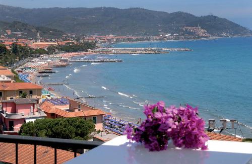Diano Marina Hotel | Piccolo Hotel