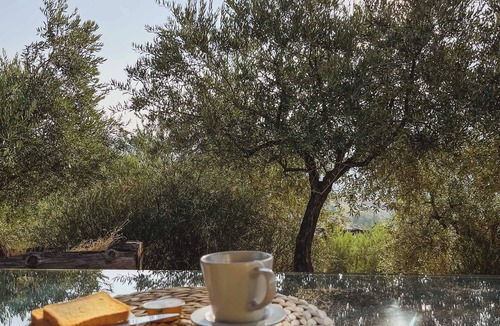 Torre de' Passeri Apartment | Pietra Pizzuta Country House "Maiella" in the heart of Abruzzo. 1 pool