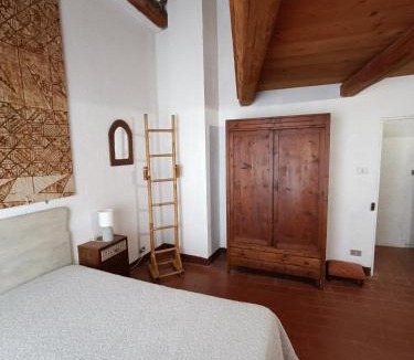 Mengara House | Pilgrim Rooms