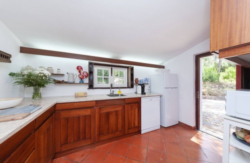 Sao Lourenco House | Pine tree House