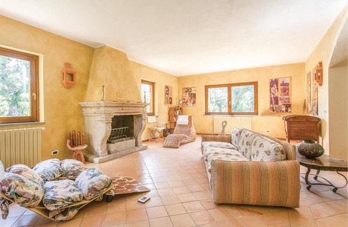 Poggio House | Pleasant and cozy villa, former farmhouse, located in the hills north of Rome within a private estat