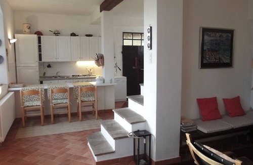 Sassetta House | Podere San Giuseppe - la Pergola. open-space flat for 2-4 P. Dogs welcome