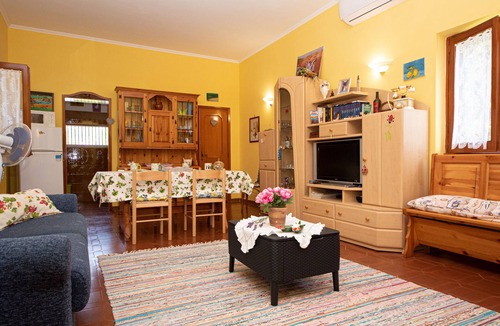 Nettuno House | Poggio degli Oleandri: cottage with pool and lots of relaxation