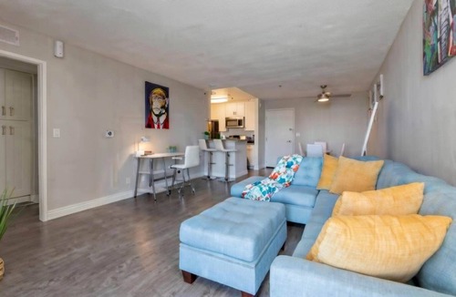 Little Armenia Apartment | Polished 1BR Hollywood Apt w Rooftop Pool & Views