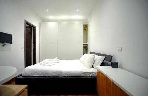 Quartiere XV Della Vittoria Apartment | Ponte Milvio Cozy 1BR Apartment