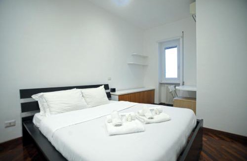 Quartiere XV Della Vittoria Apartment | Ponte Milvio Cozy 1BR Apartment