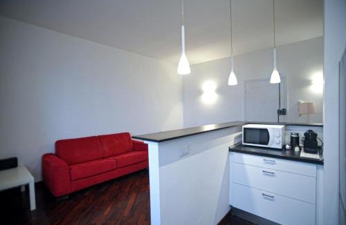 Quartiere XV Della Vittoria Apartment | Ponte Milvio Cozy 1BR Apartment