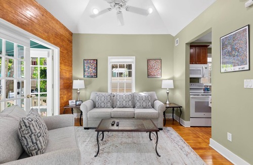 The Meadows Condo | Poolside Hide-Away @ Palm Gardens offered by Rent Key West Vacations