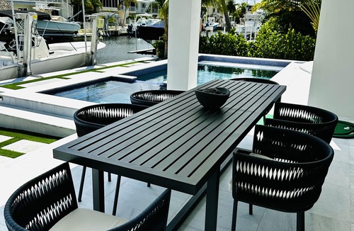 Islamorada Apartment | Port Antigua NEW Luxury one bedroom/2 bath apt with pool