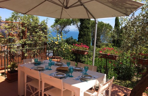 Porto Santo Stefano Apartment | Porto Santo Stefano: House/Villa - Porto santo stefanoHouse with garden