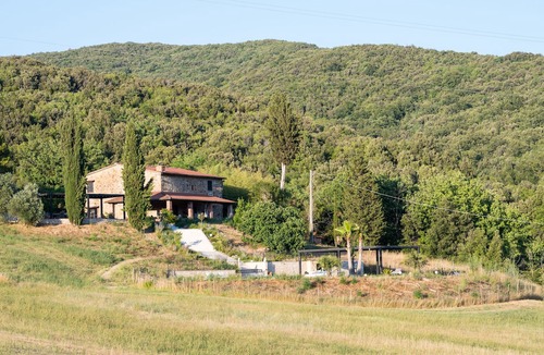 Montecatini Val di Cecina Villa | Prachtige prive villa, hartje Toscane met zwembad & jacuzzi