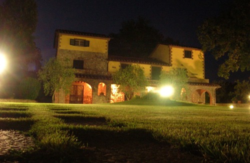 Santa Reparata Villa | Pretty independent House near Anghiari,7 bedr/baths, patio, pool, garden, AC