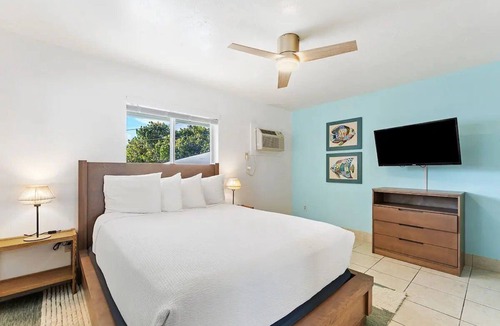 Little Torch Key Hotel | Private Island Escape with Breakfast Included, Beach & Pool Access