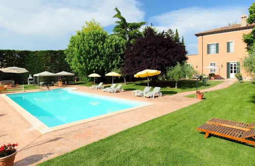 Colle Villa | Private Villa with private pool, WIFI, A/C, TV, patio, pets allowed, parking, close to Assisi