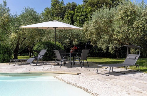 Lucignano Villa | Private Villa with WIFI, private pool, hot tub, balcony, pets allowed, close to Montepulciano